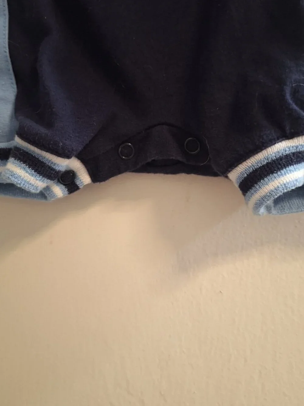 Reebok onesie 6 to 9 months